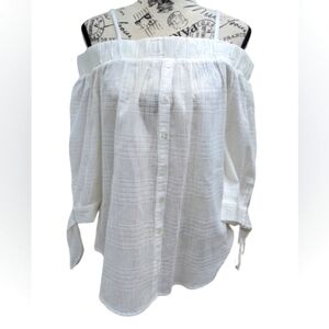 IZ Byer off the shoulder women's white blouse size M